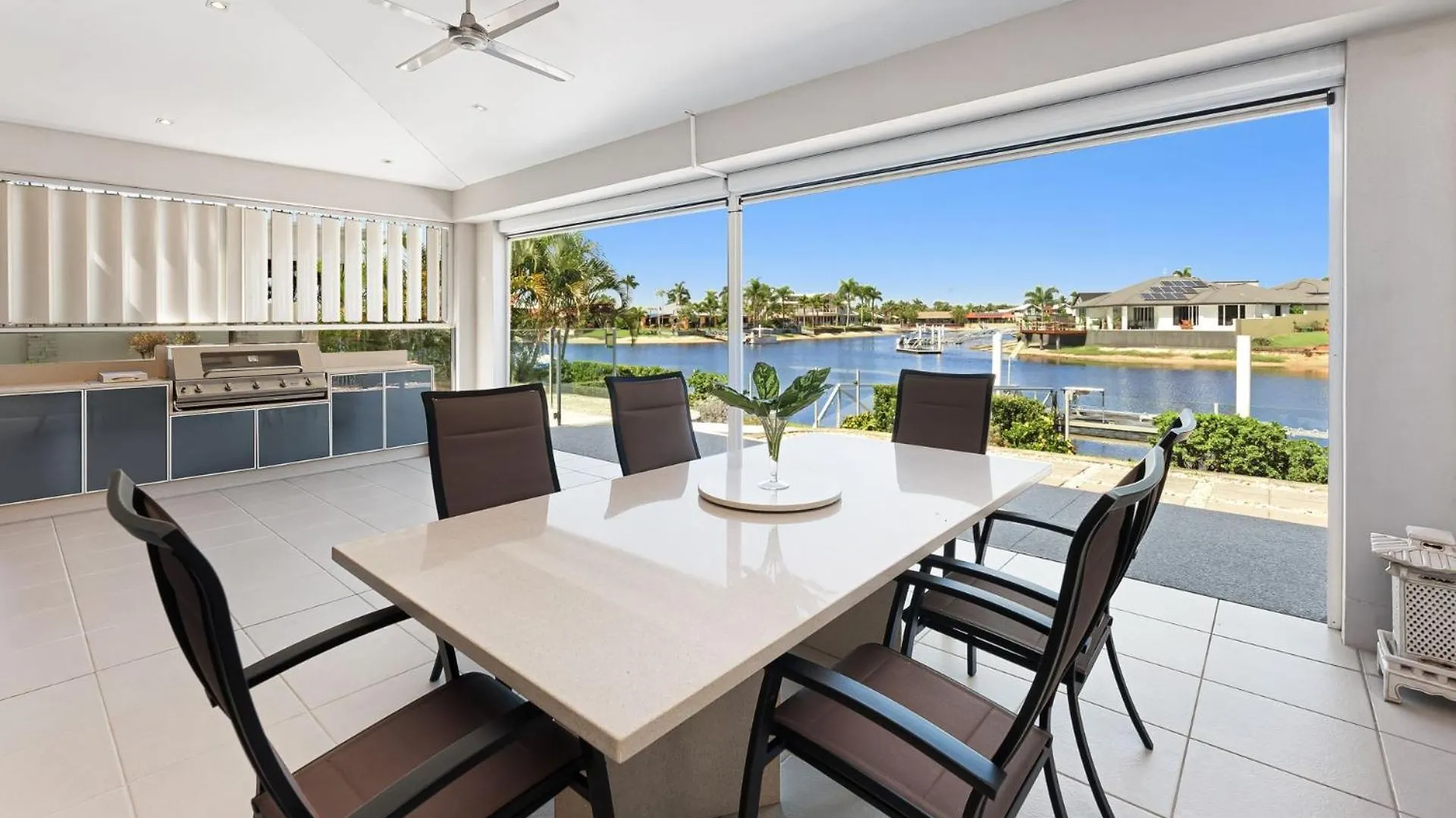 4 Bedroom Waterfront Dream Holiday Home And Small Pet Friendly Mooloolaba Australia